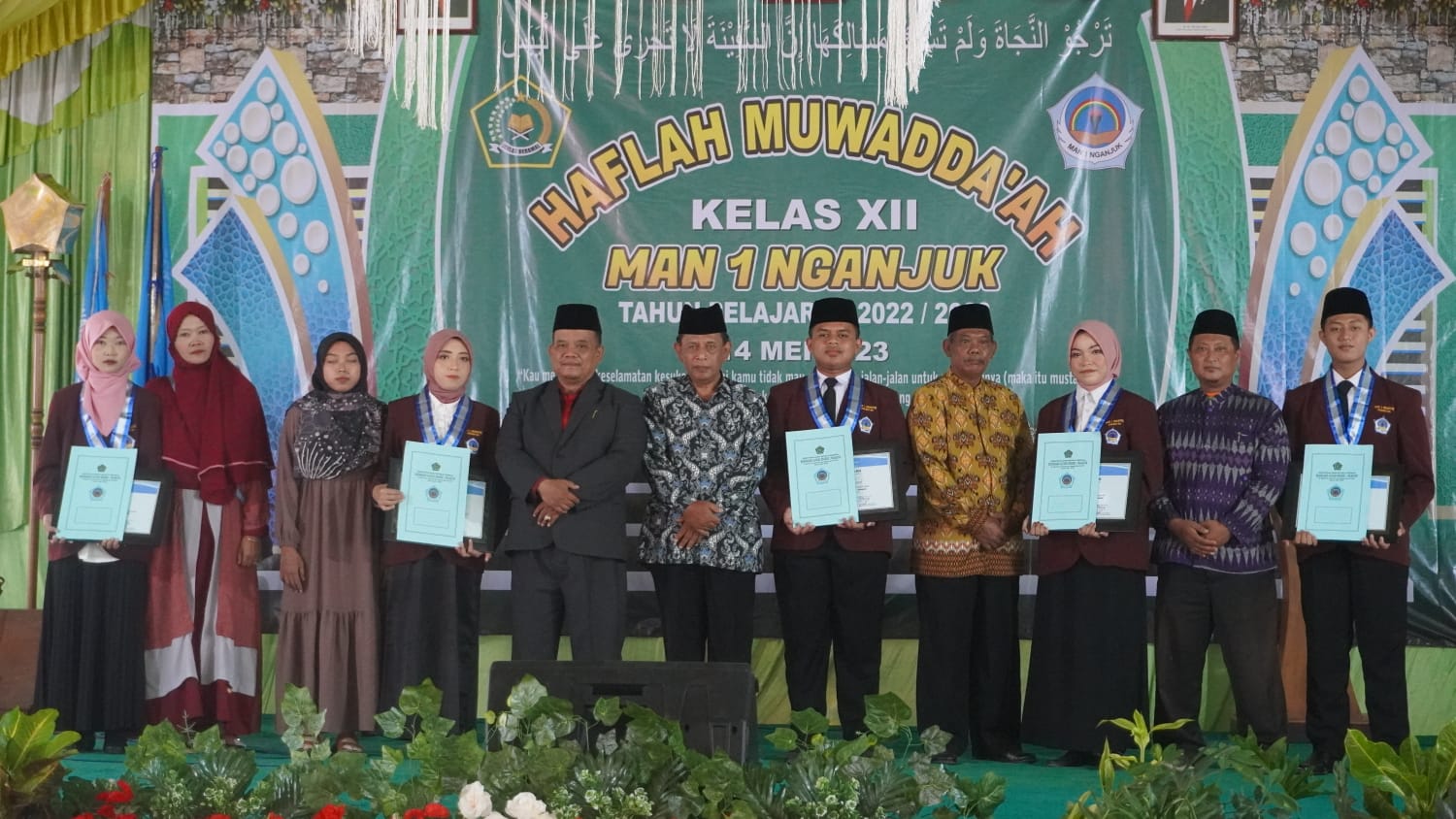 MAN 1 Nganjuk Adakan Acara Haflah Muwadda\\