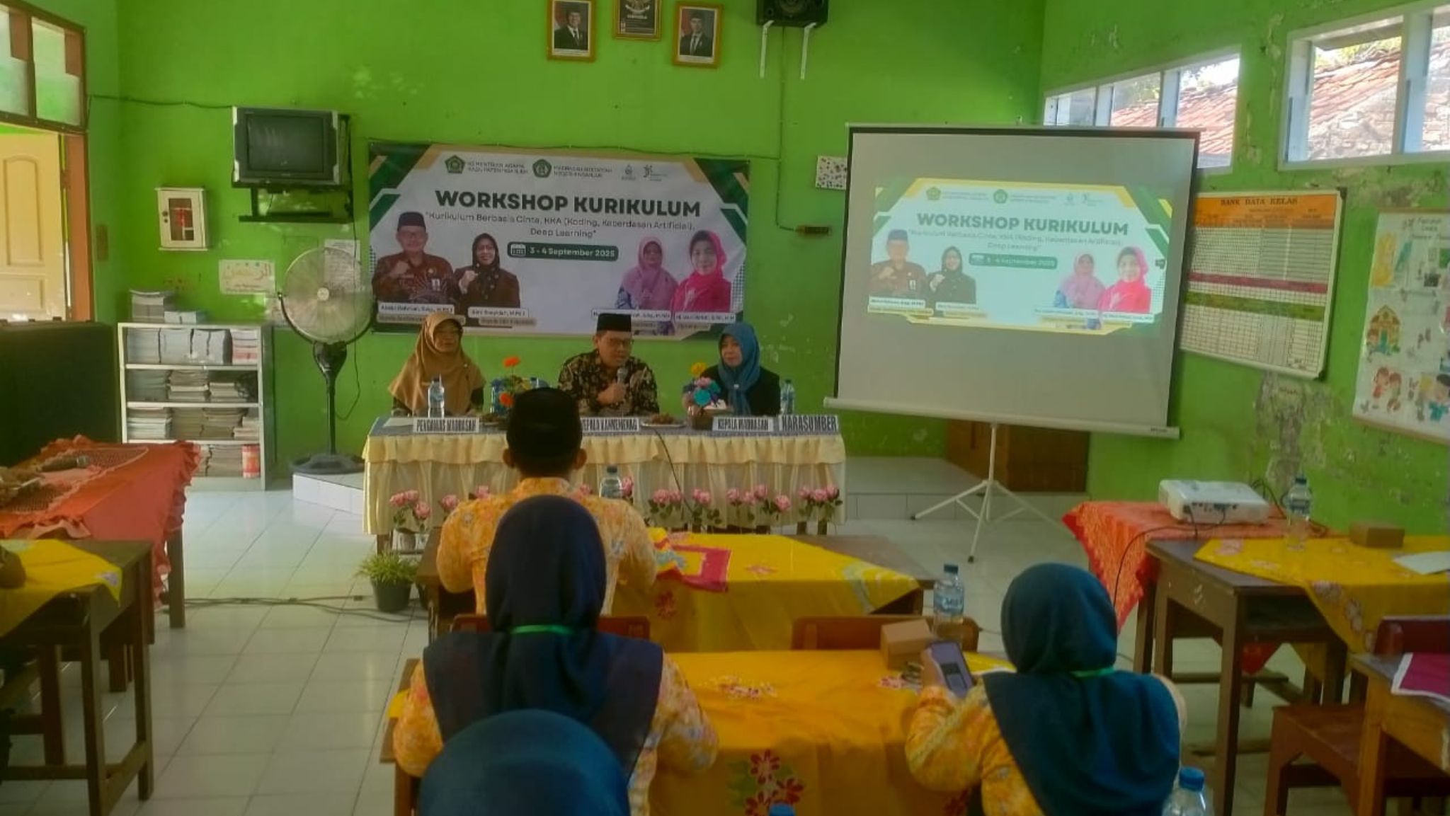 Kakankemenag Nganjuk Buka Workshop Kurikulum Berbasis Cinta, Koding & AI di MIN 4 Nganjuk