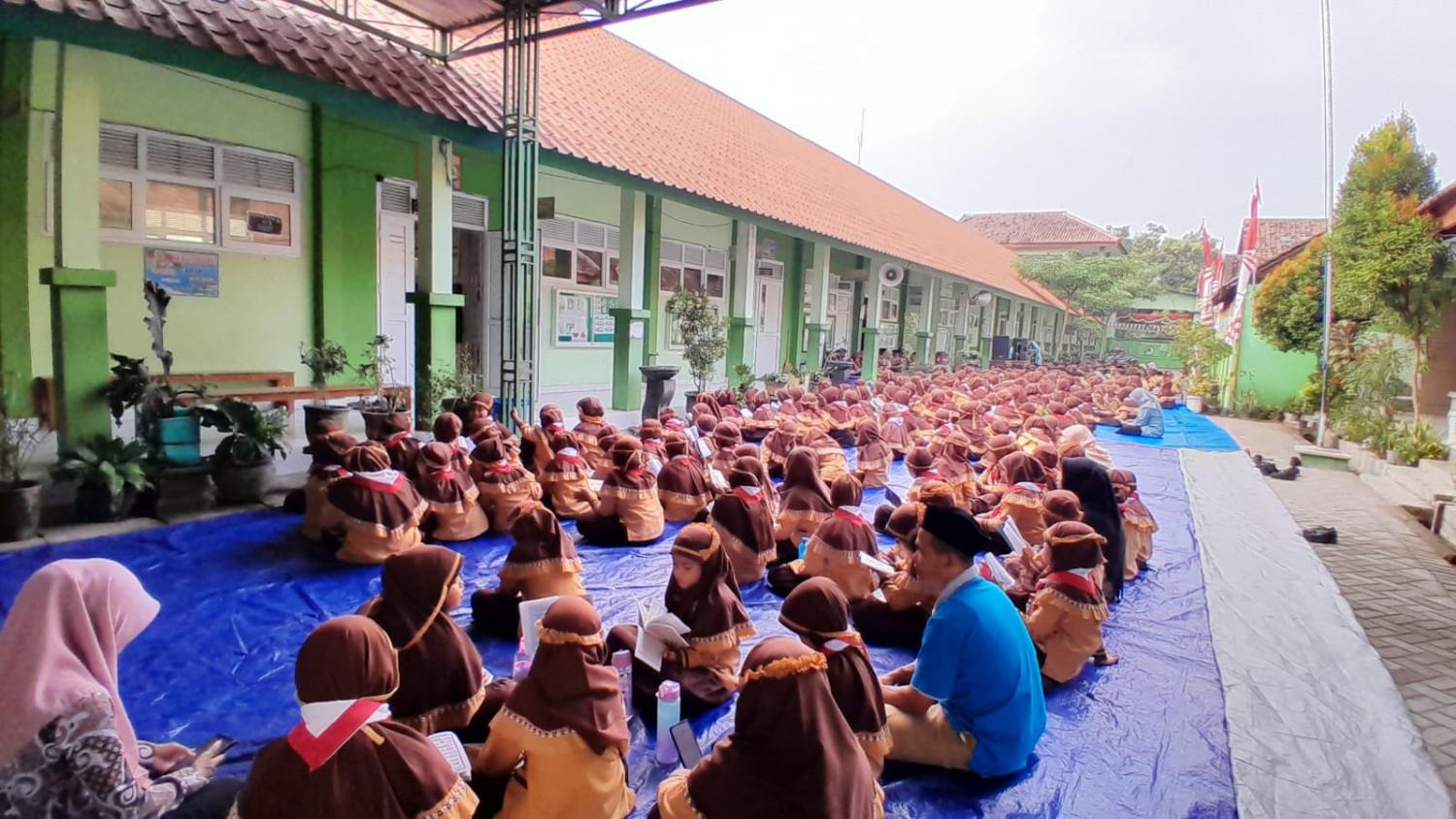 MIN 4 Nganjuk Luncurkan Pembiasaan Tahlil dan Yasinan Perdana